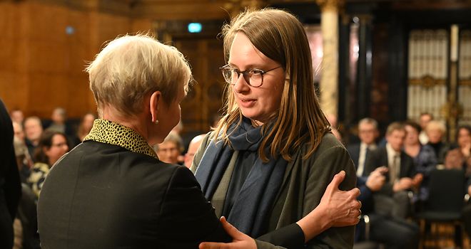 Kirsten Fehrs und Mareike Engels im Gespräch.